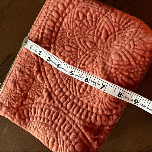 Elegant Quilted Terracotta Bag - Picture 6 of 6